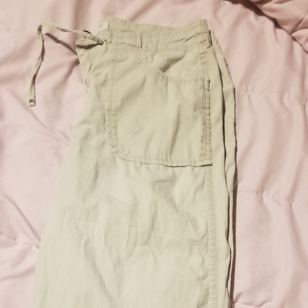 Capris - Picture 2 of 3